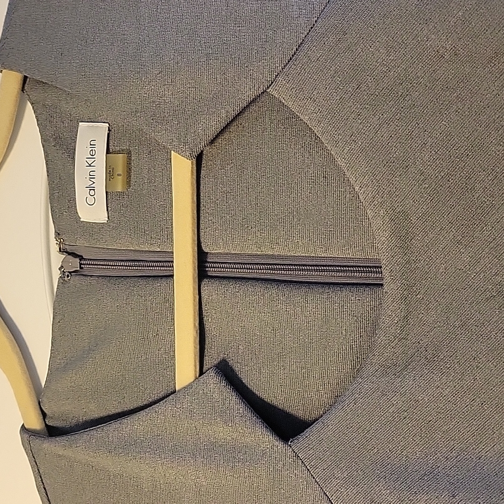 Calvin Klein gray sheath dress, EUC🎉🎊 - Picture 10 of 13